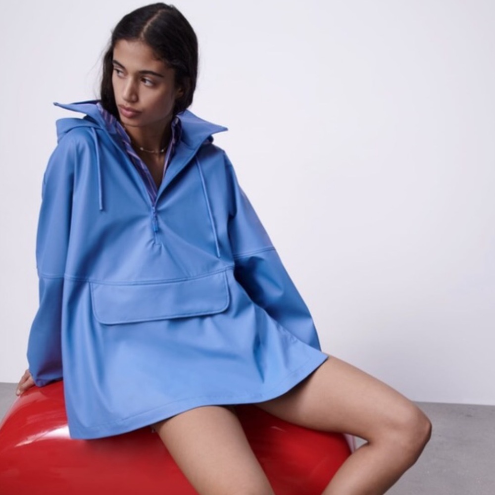 Zara water repellent jacket size s-m